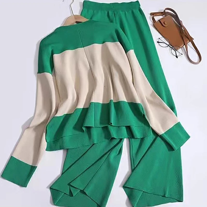 Ensemble pull et pantalon bicolore élastiques
