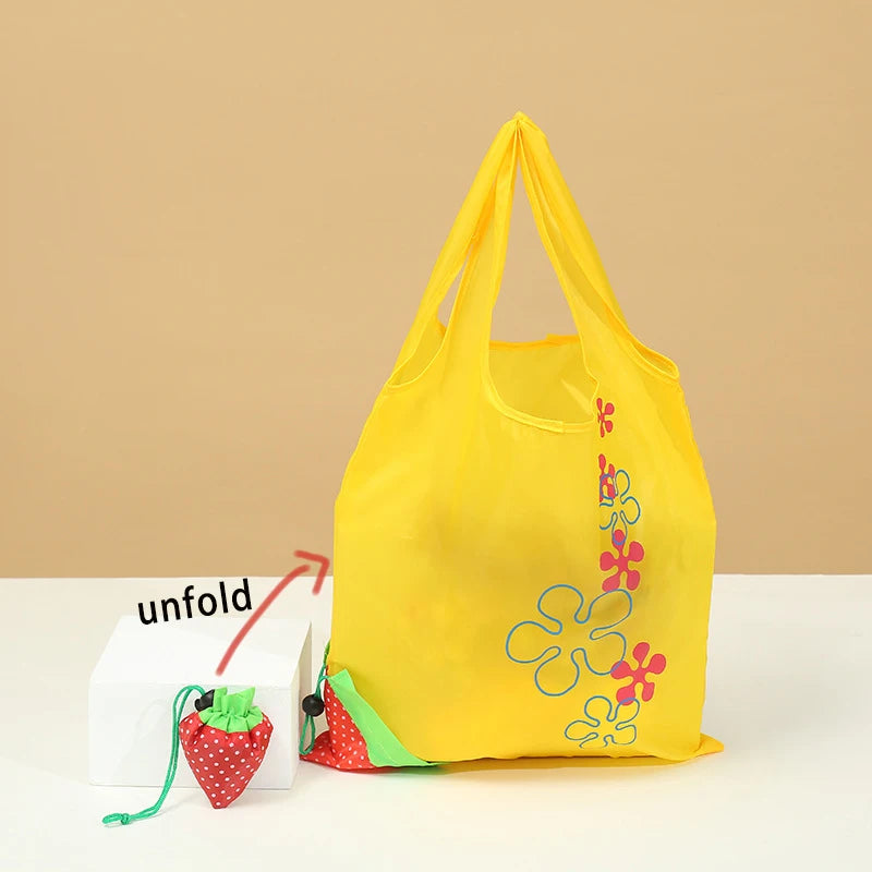 STRAWBY - Sac de Course Réutilisable & Pliable en Fraise - 1 ACHETÉ = 1 OFFERT
