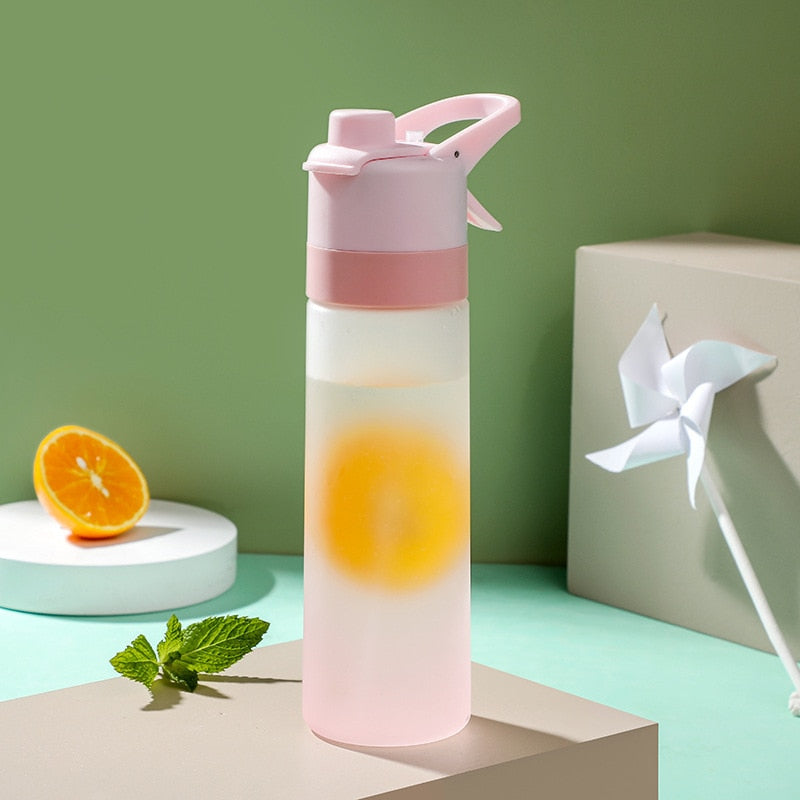 Water'brum : La bouteille d'eau rafraichissante avec brumisateur intégré