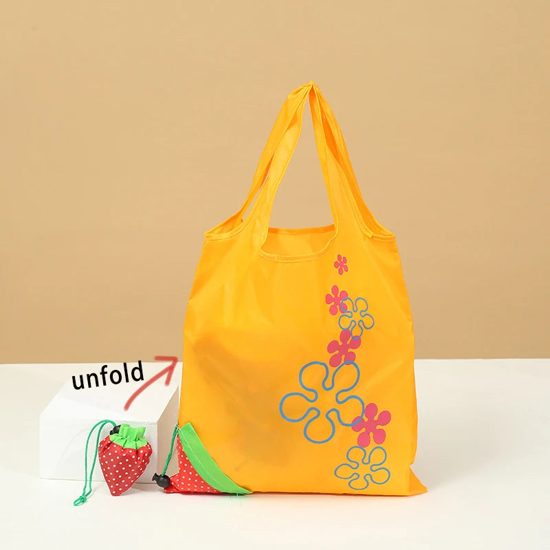 STRAWBY - Sac de Course Réutilisable & Pliable en Fraise - 1 ACHETÉ = 1 OFFERT