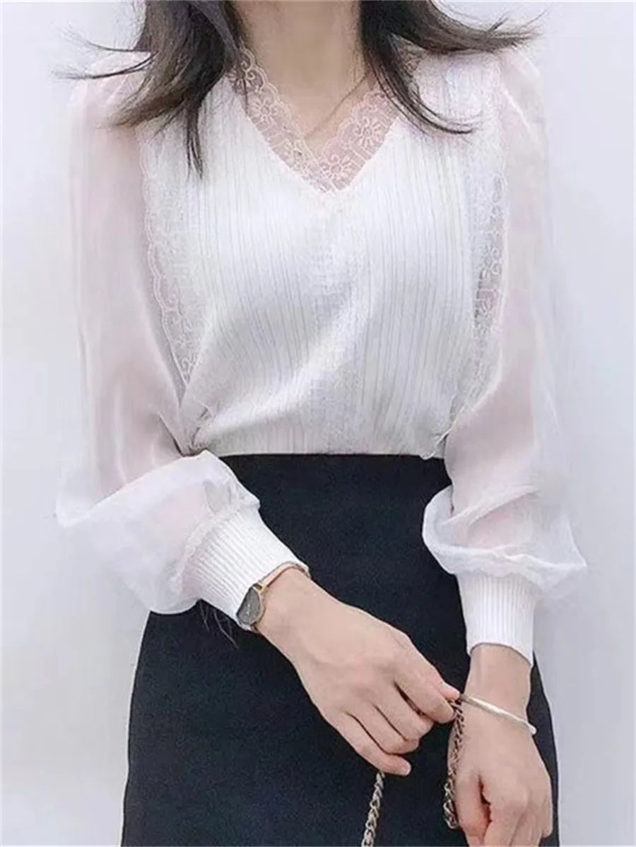 Top à dentelle et effet transparant