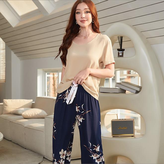 Pyjama d'été fluide en viscose - Motif floral
