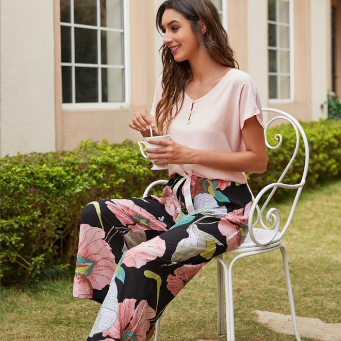 Pyjama d'été fluide en viscose - Motif floral