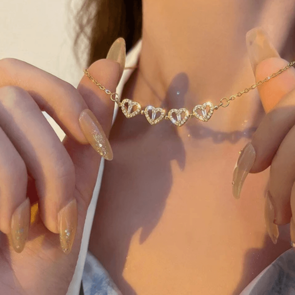 Collier magnétique 2 en 1 - Coeurs ou Trèfle - DealValley