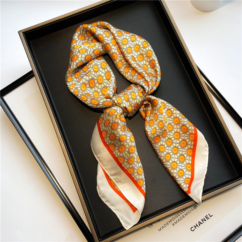 Foulard en soie - Différents imprimés
