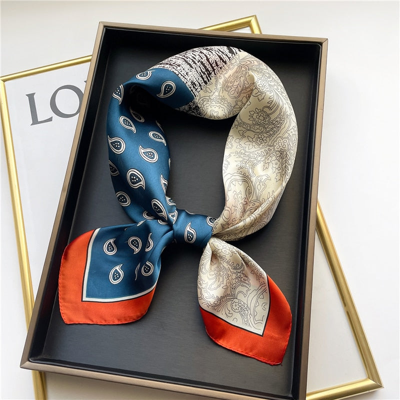 Foulard en soie - Différents imprimés