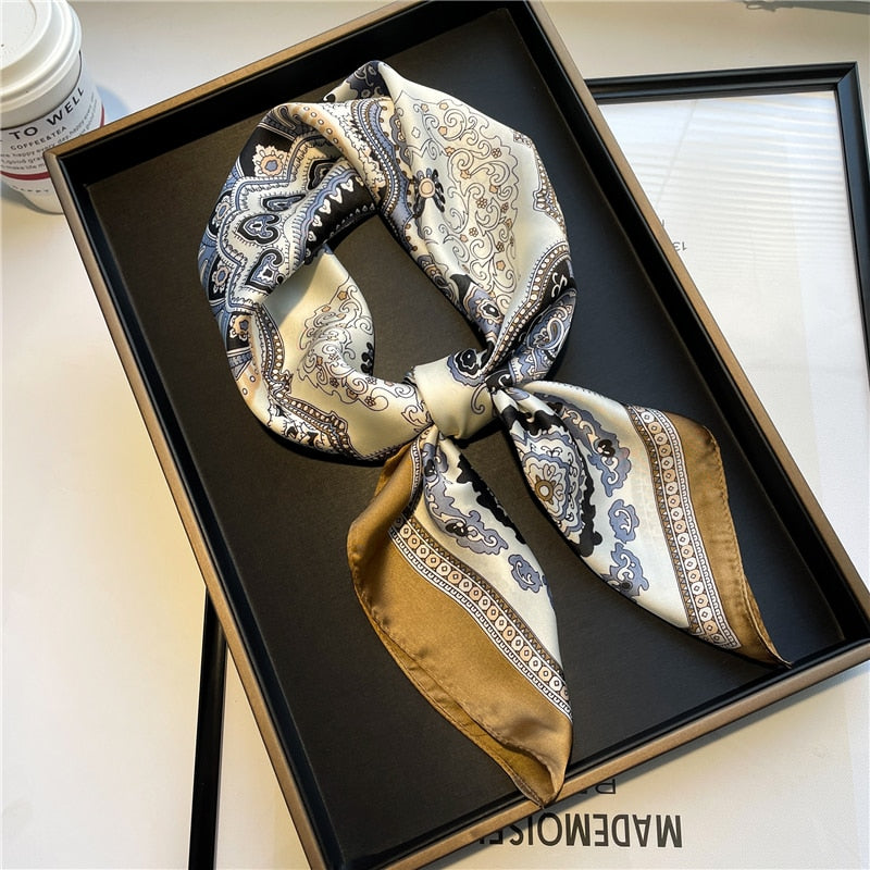 Foulard en soie - Différents imprimés