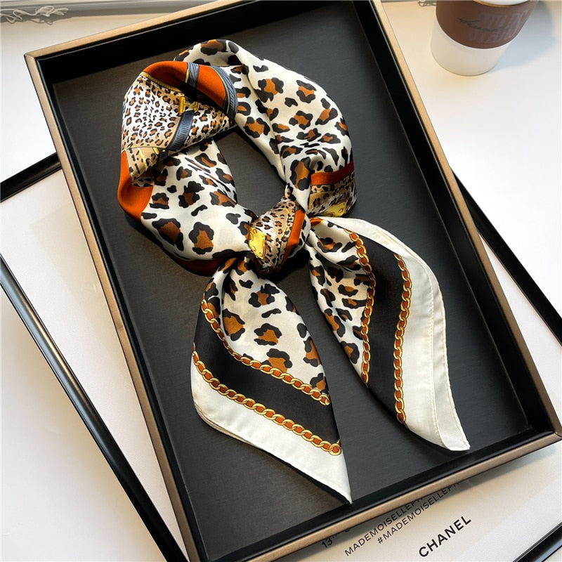 Foulard en soie - Différents imprimés