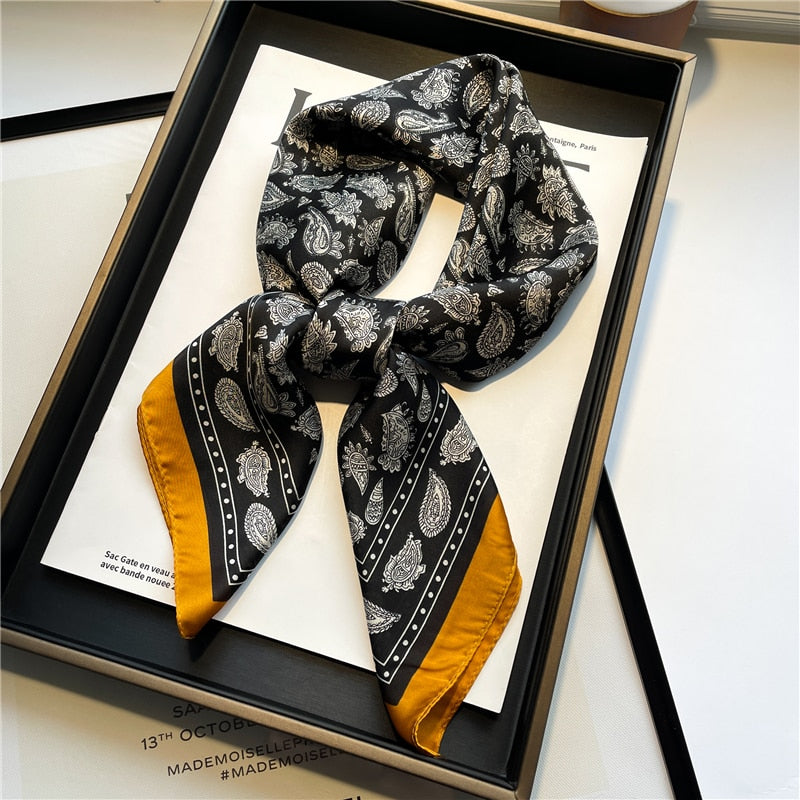 Foulard en soie - Différents imprimés