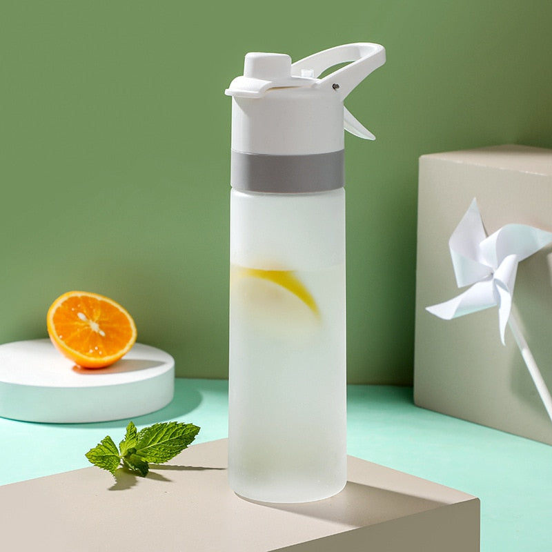 Water'brum : La bouteille d'eau rafraichissante avec brumisateur intégré