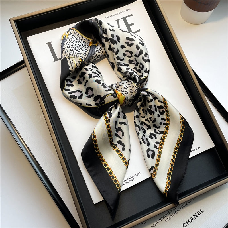 Foulard en soie - Différents imprimés