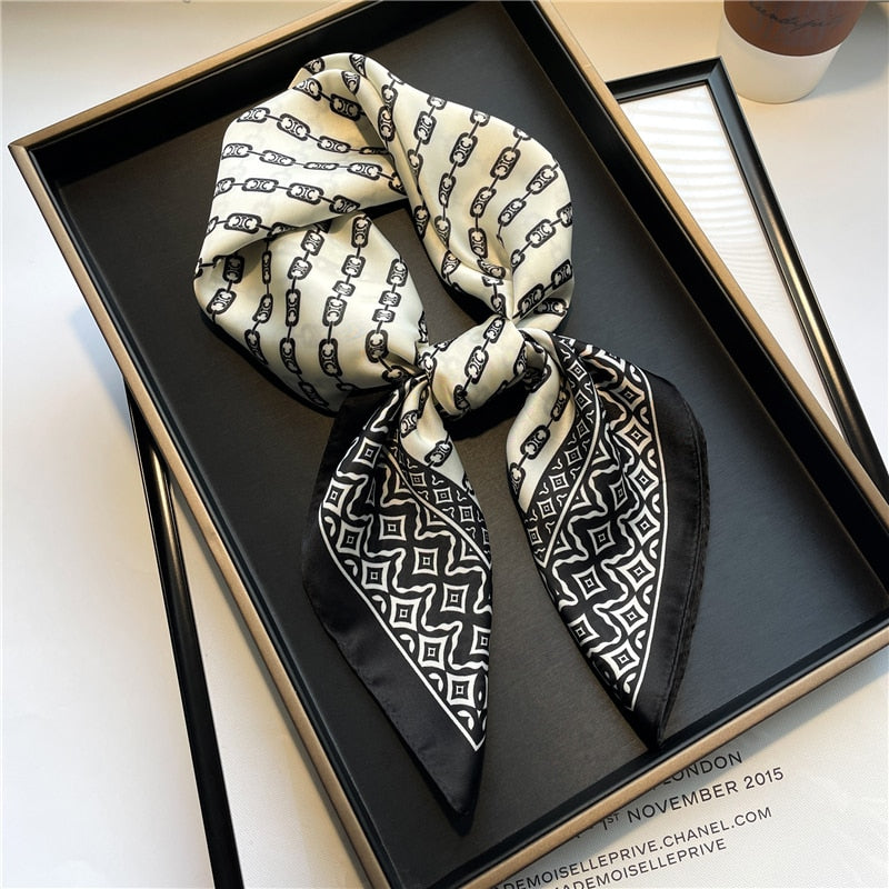 Foulard en soie - Différents imprimés