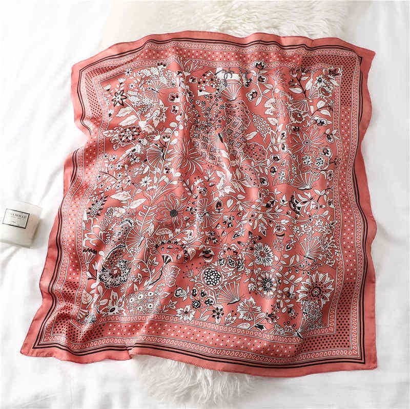 Foulard en soie - Différents imprimés